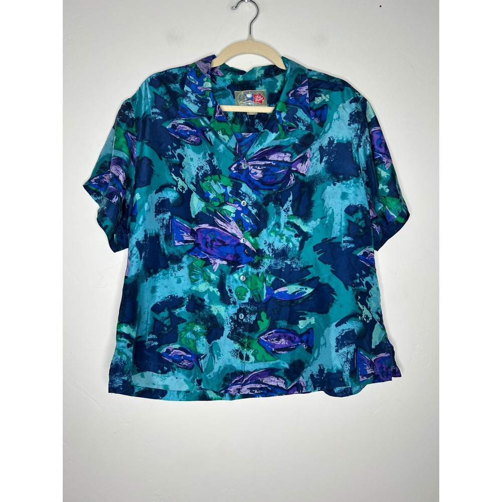 Hilo Hattie 100% Silk Short Sleeve Blouse‎ Fish Print Size Large Resort Cruise